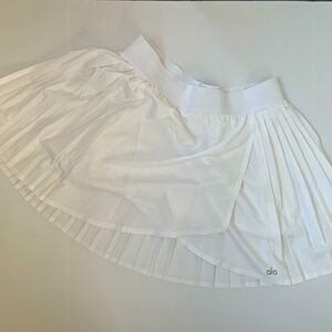 ALO Yoga White Aces Tennis Skirt Size Large